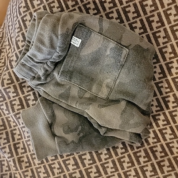 Sovereign Code Boys Army Jogger Camoflague Size 18m - Picture 1 of 10